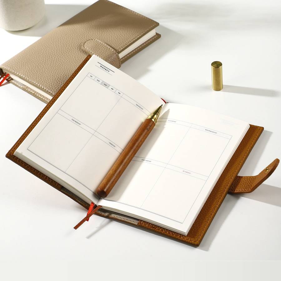 A6 Undated Weekly Planner Lych - огляд і ціна Planned Parenthood